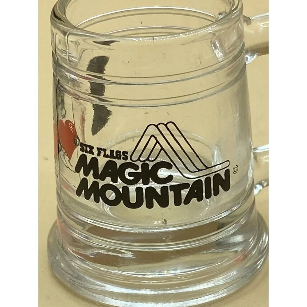 Six Flags Magic Mountain CA Amusement Park Clear Glass Shot Glass Mini Stein